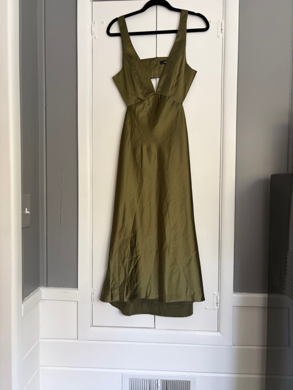 Lulu’s Olive Green Sleeveless Cutout Maxi Dress NWT